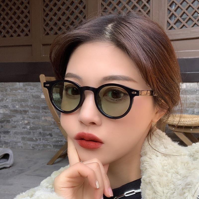 Vintage Fashion Images - New Small Round Sunglasses for Men
