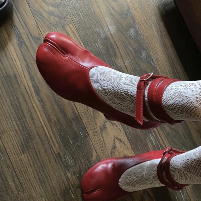 Vintage Fashion Girl - 2026 Vintage Spring Fashion Split Toe