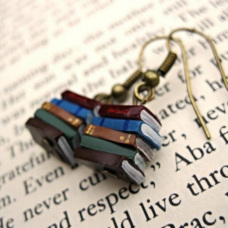 Vintage Library Book Stack Ear - Vintage Fashion Coloring Book ulasan dan harga