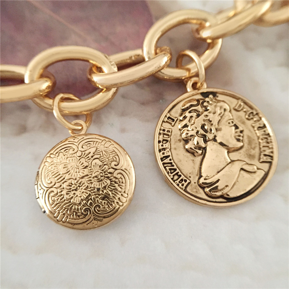 Bohemia Antique Gold Color Vin - Vintage Fashion Coloring Book ulasan dan harga