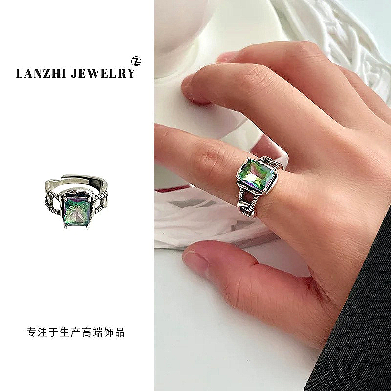 Women's Light Luxury Influence - Vintage Fashion Influencer ulasan dan harga